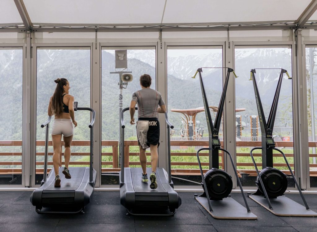 curved treadmill